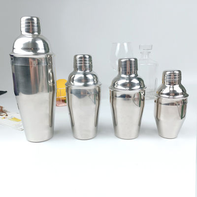 250ml 500ml 700ml Stainless Steel Large Bartender Shaker With Built In Strainer
