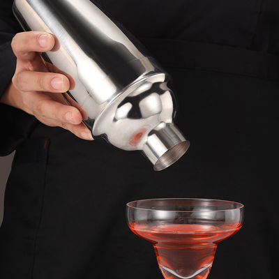 250ml 500ml 700ml Stainless Steel Large Bartender Shaker With Built In Strainer