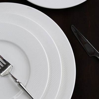 Western Round White Ceramic Dinner Plates Set For Wedding Dinnerware Hotel Partys