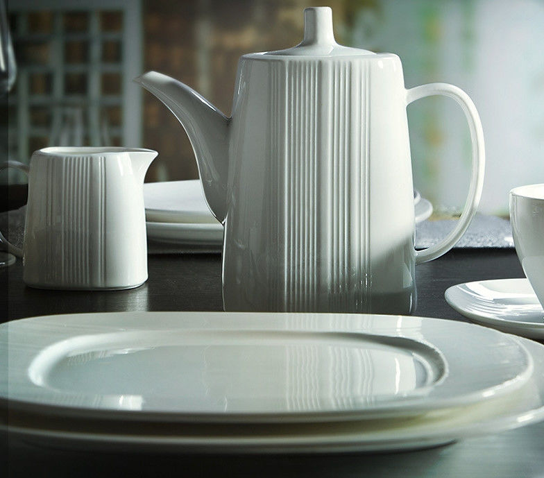 British Style Porcelain Dinner Set Luxury Ceramic Dinnerware